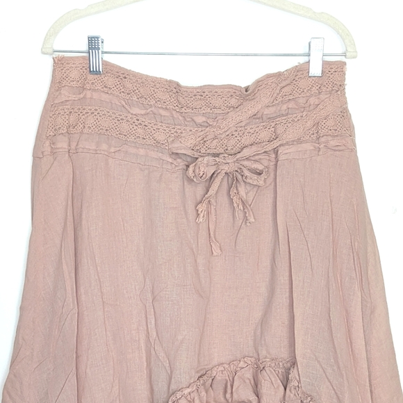 Early 2000s Raggedy Ann Corpse Bride Boho Midi Skirt with Ruffles and Lace - Picture 3 of 11